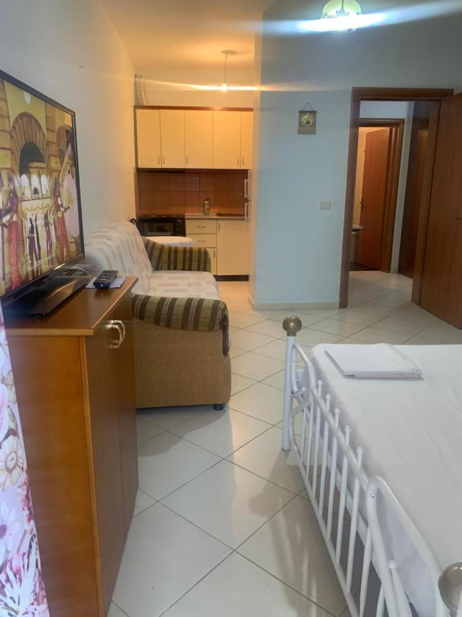 Caramel Sun Apartment Sarandë 外观 照片